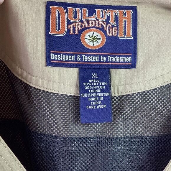 Duluth Trading Vest Mens XL Tan Utility Tradesman Full Zip Nylon Vented Pockets - Picture 5 of 6